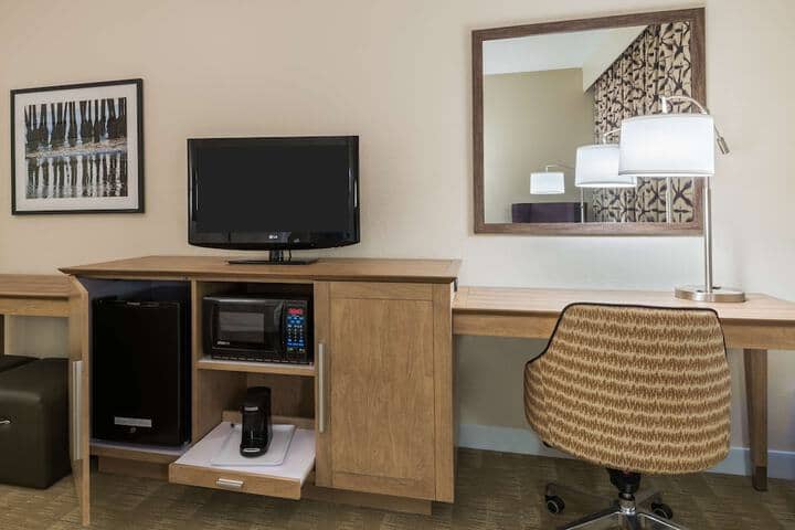 Room 15 of 37
