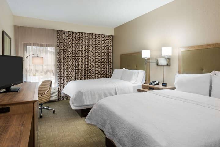 Room 16 of 37